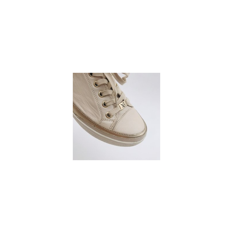 Caprice 23654-140
