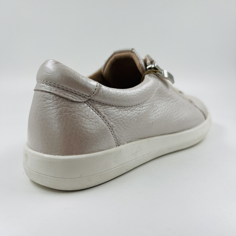 Caprice 23757-136