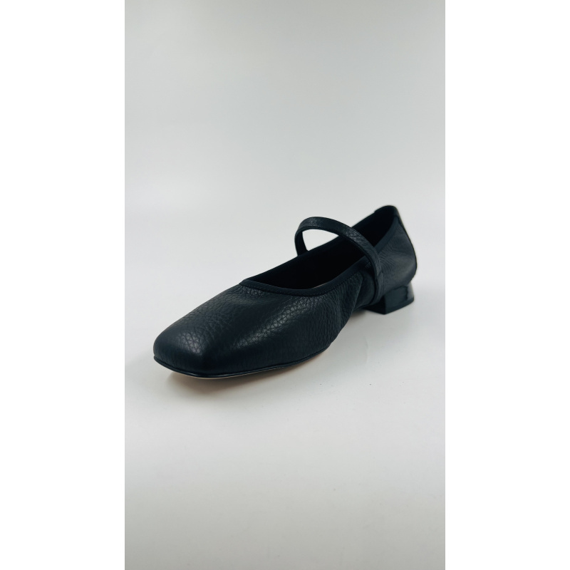 Caprice 22100-003