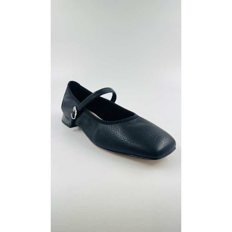 Caprice 22100-003